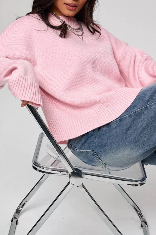 Loose-fitting casual long-sleeved top
