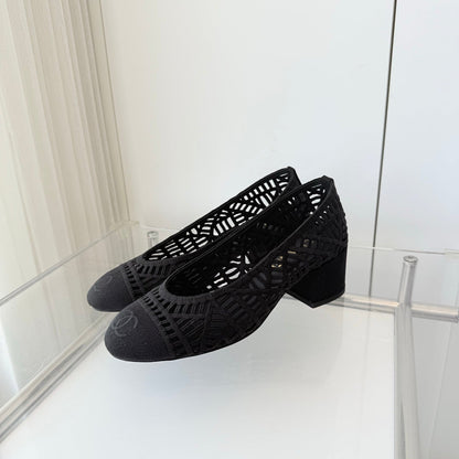 Chanel 26 Ladies 50 Ballet Flats Black in Fabric 597340