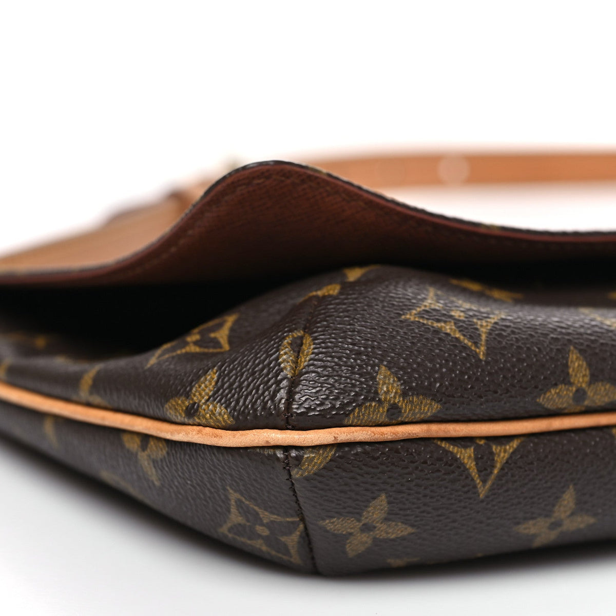 Monogram Musette Tango