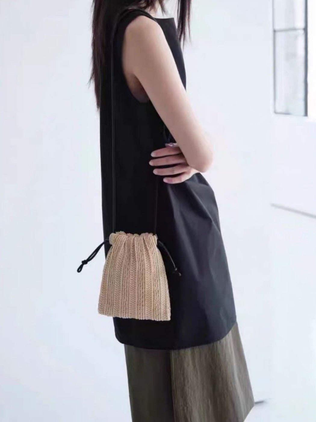 Cosbai - Minimalist Drawstring Knitted Crossbody Bag – Effortless &amp; Chic