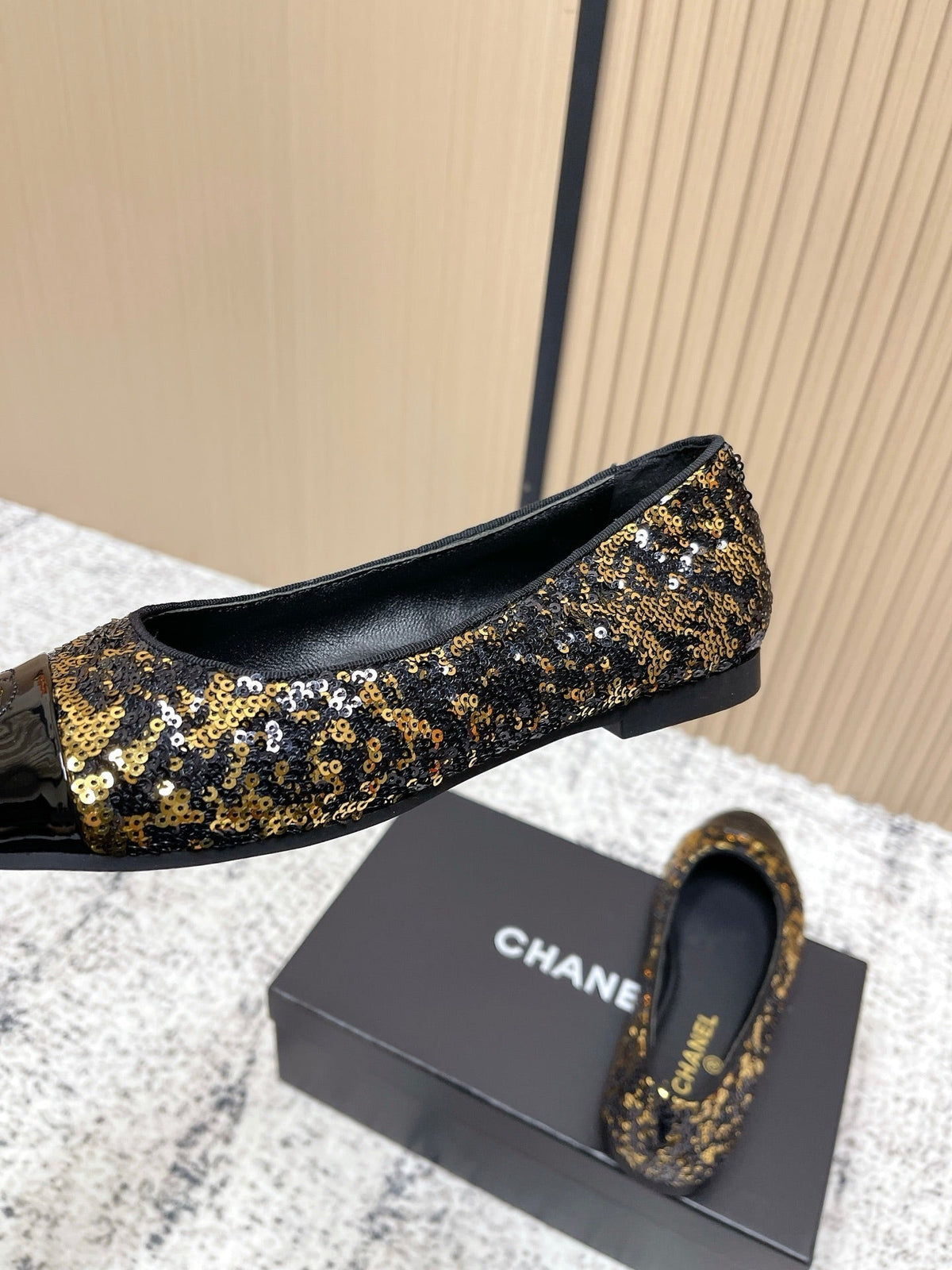 Chanel Coco Mark Ballet Flat Black with Gold in Lambskin 591379