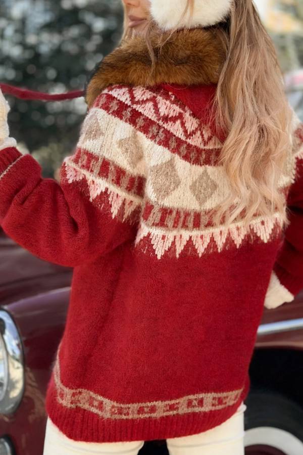 Christmas Fireplace Patterned Cardigan with Fur