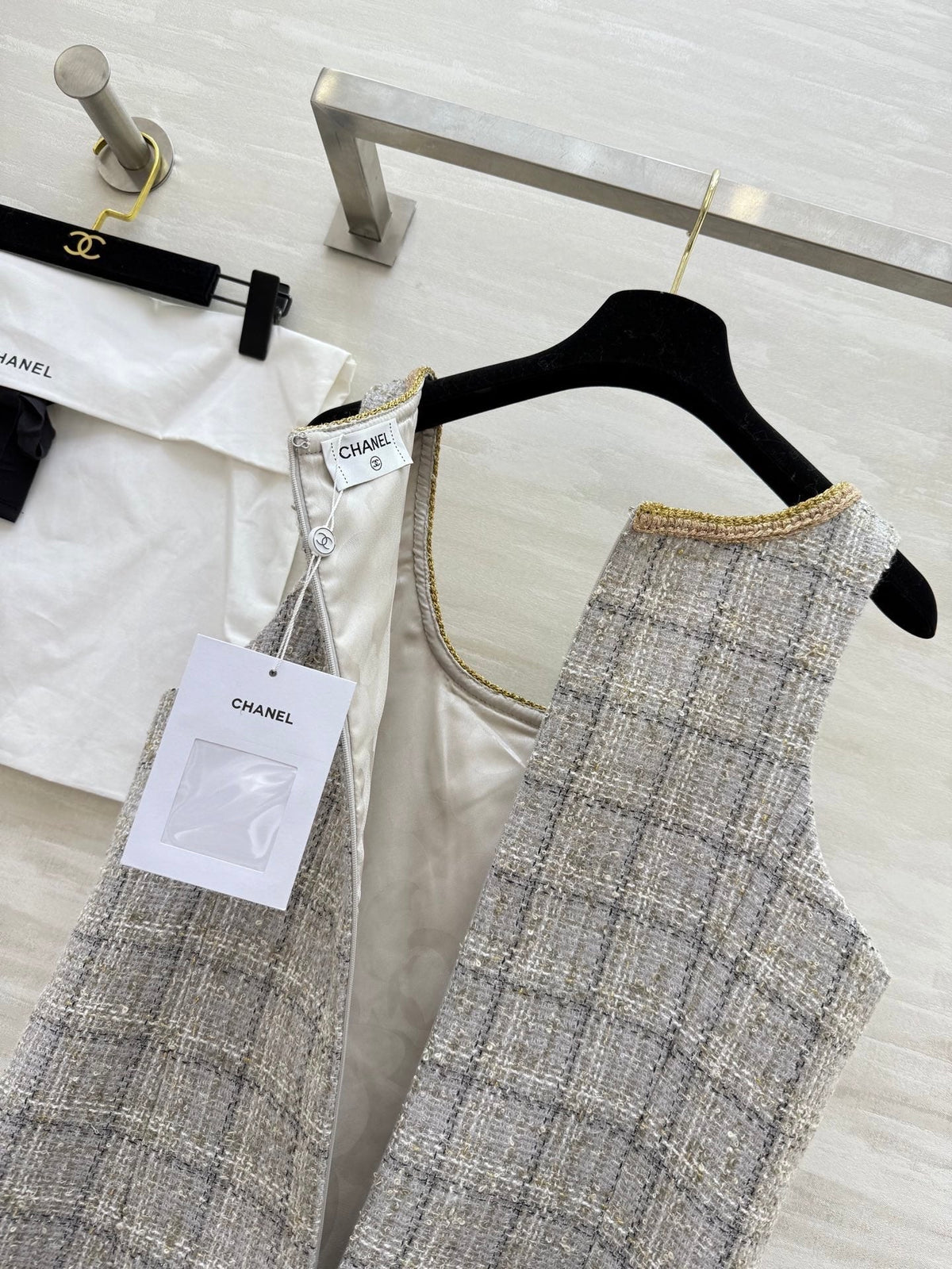 CC 26s Classic Dress Beige-Grey Tweed 352291