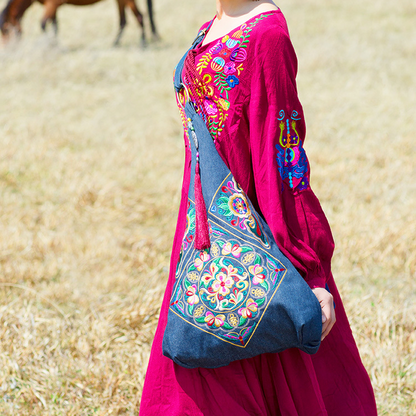 Tibetan Embroidery Bag Ethnic Style Single Shoulder Bag Women'S Bag Retro Embroidery Wandering Bag Fashion Denim Canvas Bag