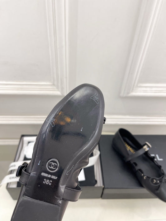 CC 26 SS Ruffled Bow Mary Jane Flats Black Calfskin 586928