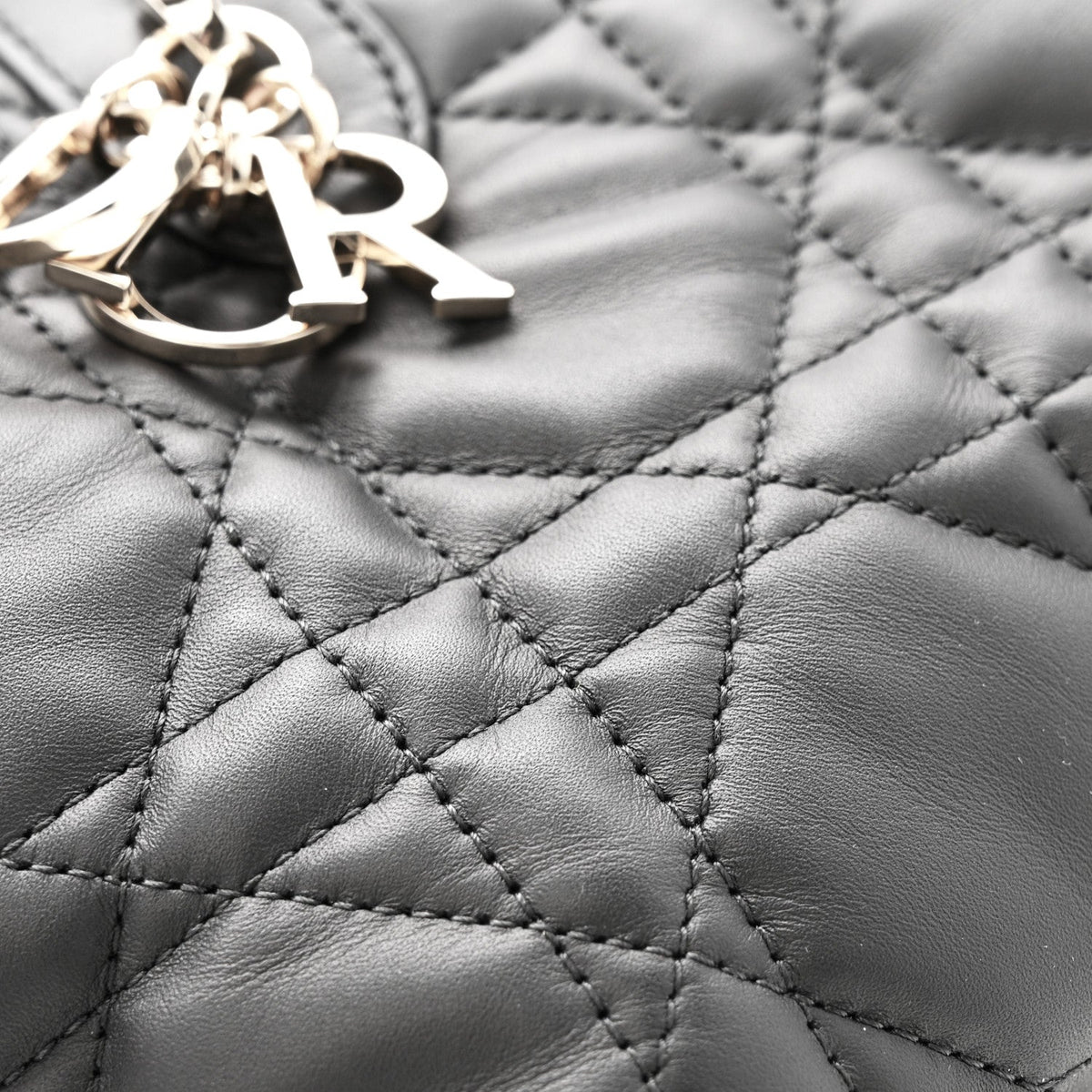 Calfskin Macrocannage Small Toujours  Black
