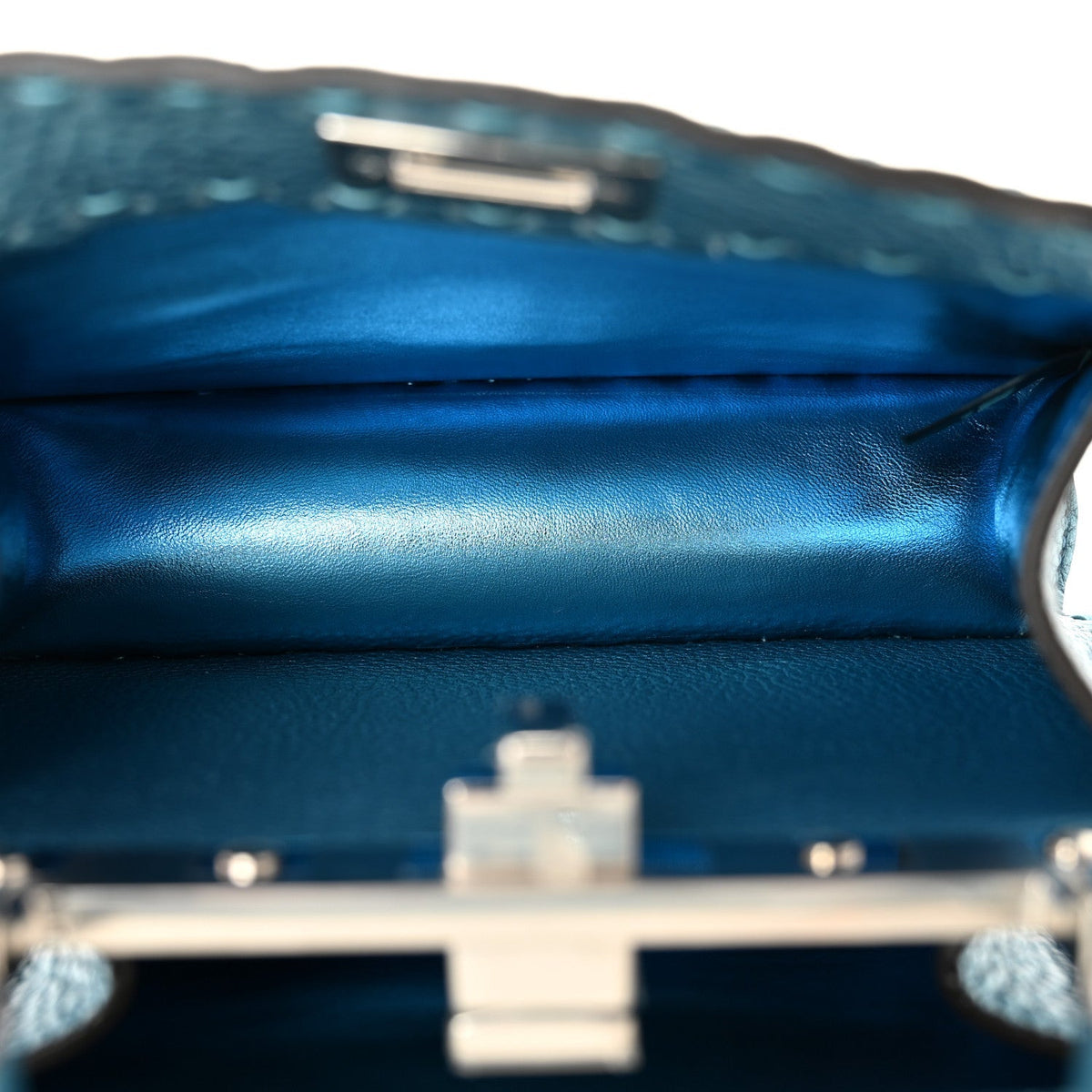 Metallic Cuoio Roma Sellerissima Nappa Sintetica Tape Stitch Petite Peekaboo I SEE U Iconic Satchel Placca Argento