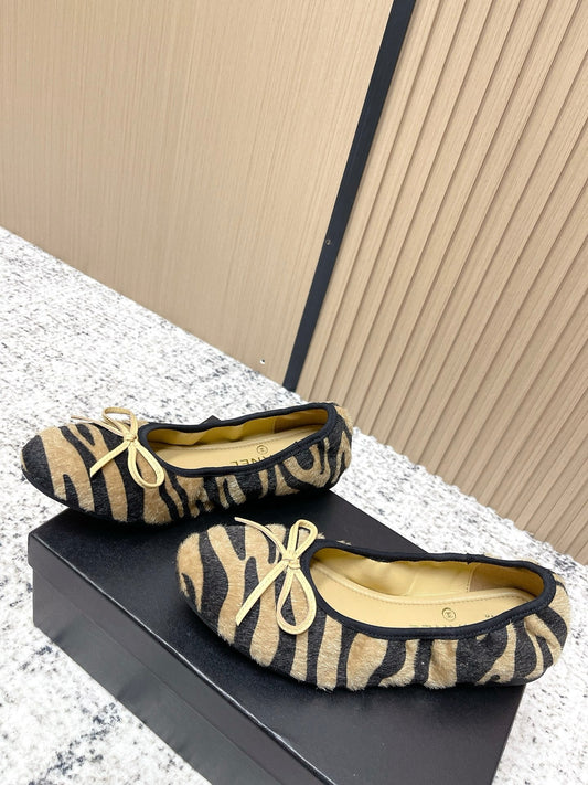 Chanel 26 Tiger Print Brown Black Ballet Flat in Sheepskin Wool 591377