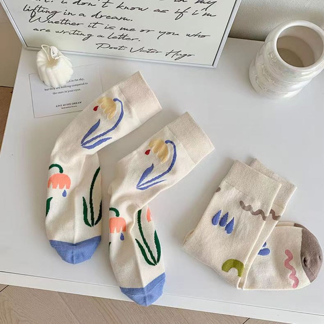 Rufia - Cute Artistic Pattern Socks