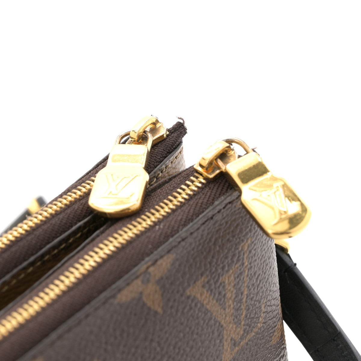 Reverse Monogram Giant Double Zip Pochette