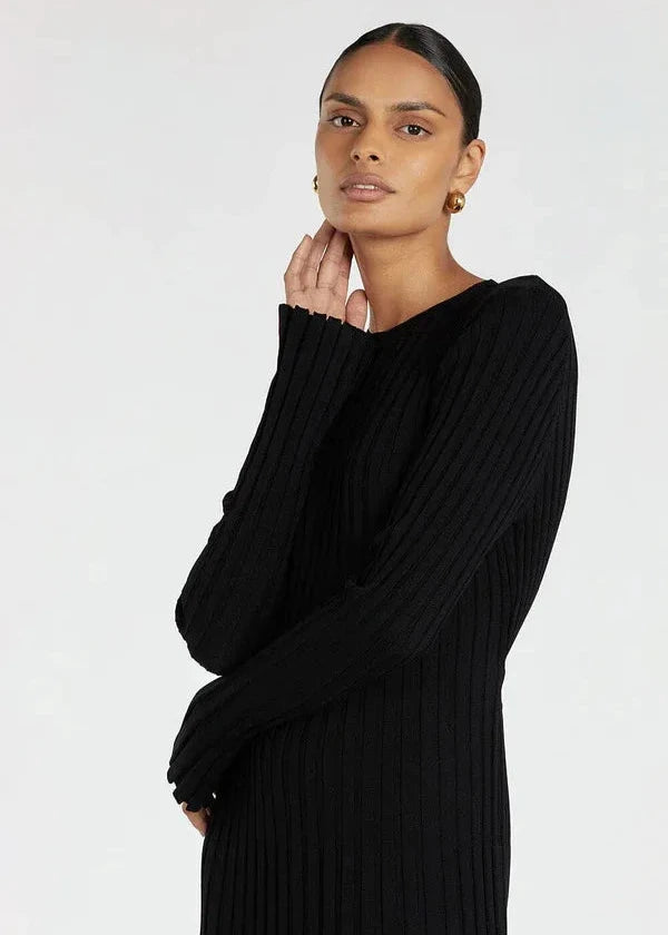 Pleated Ribbed Knit Midi Dress In Soft Fabric