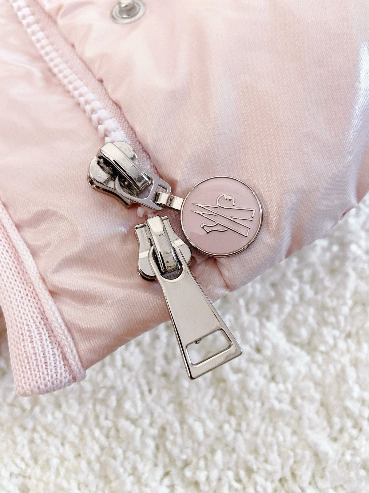 Moncler 2025 Barante Jacket Pink Polyester Down
