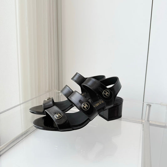 Chanel 26 Turnlock 40 Black Sandal Heels in Lambskin 597403