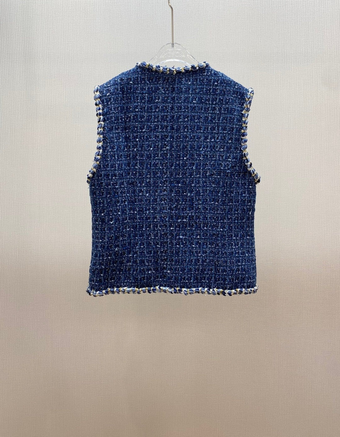 CHANEL 25S SLEEVELESS VEST STYLE 213