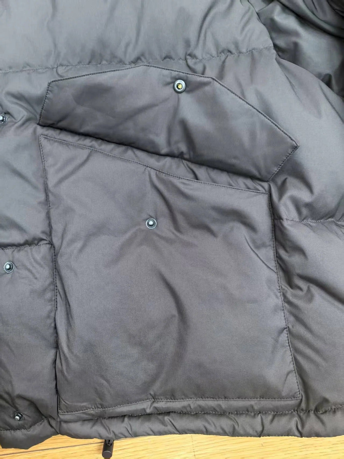 MIUMIU PUFFER JACKET STYLE 255