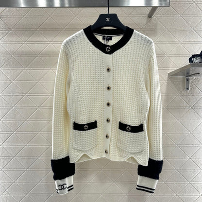 CHANEL 25S KNITTED CARDIGAN 644