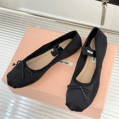 Miu Classic Bow Letter Ballet Black Satin
