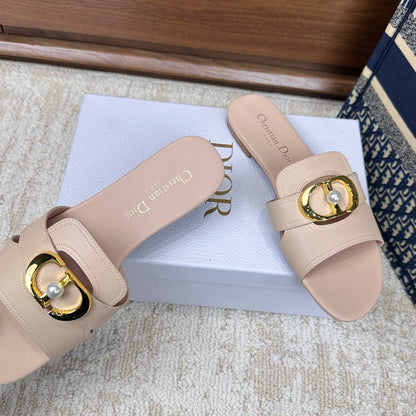 CD Montaigne Sandals Light Pink in Calfskin 598172