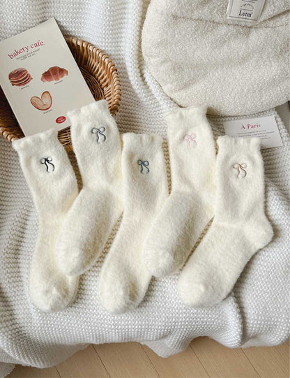 Winter Plush Solid Color Bow Embroidery Crew Socks