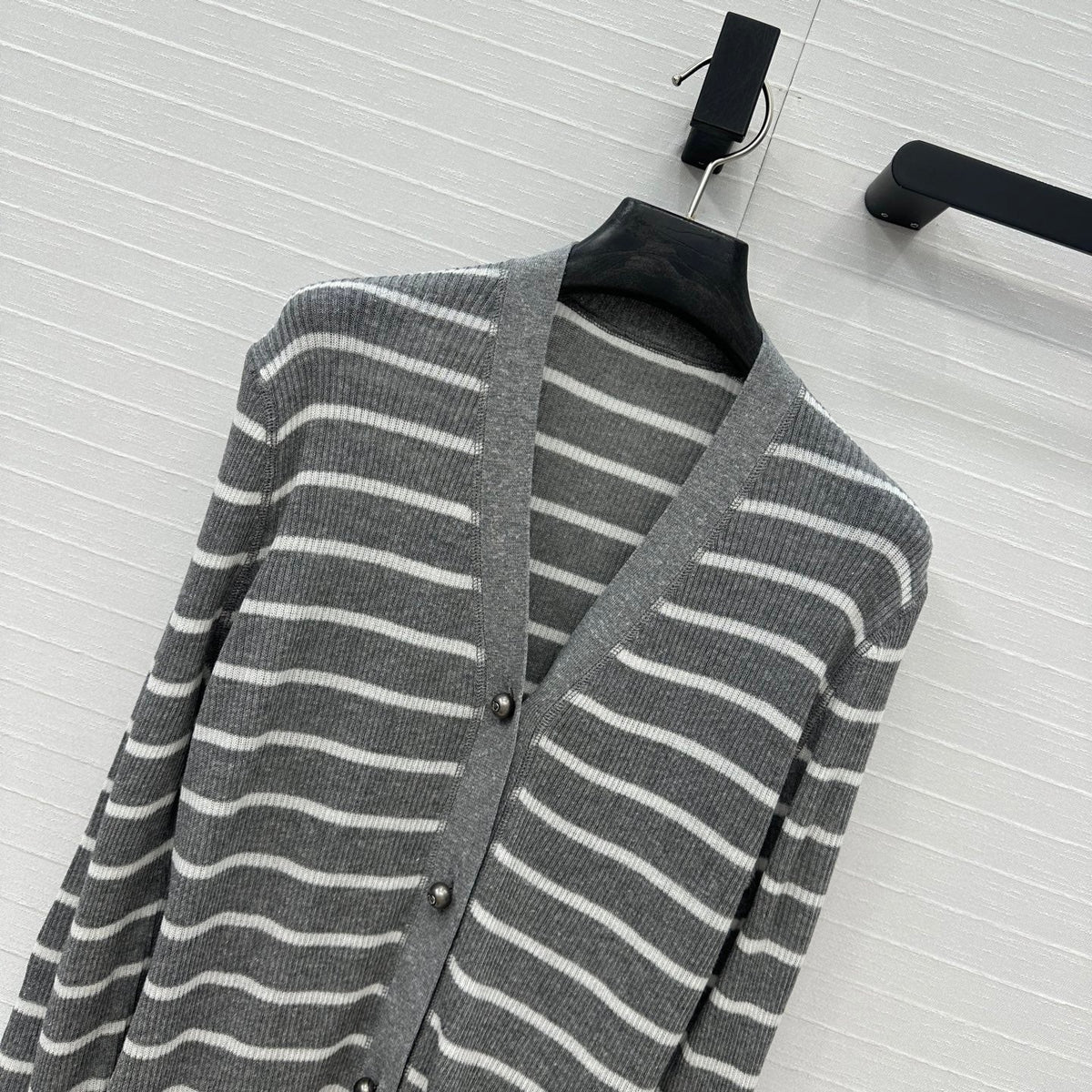 CD 25 Cardigan Grey Linen Cashmere