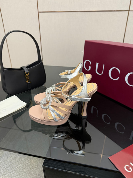 GG Pump 10.5cm With Crystal Interlocking G Beige Sliver Leather