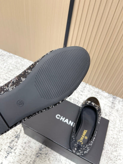 Chanel Coco Mark Ballet Flat Black with Silver in Lambskin 591378