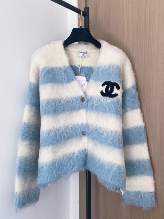 Chanel 2025 Cardigan Blue mix White Wool 99270