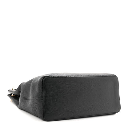 Pebbled Calfskin Large Soho Hobo Black