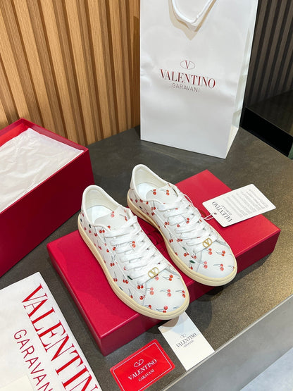VT 25S Casual Sneakers White Red Cowhide 563091