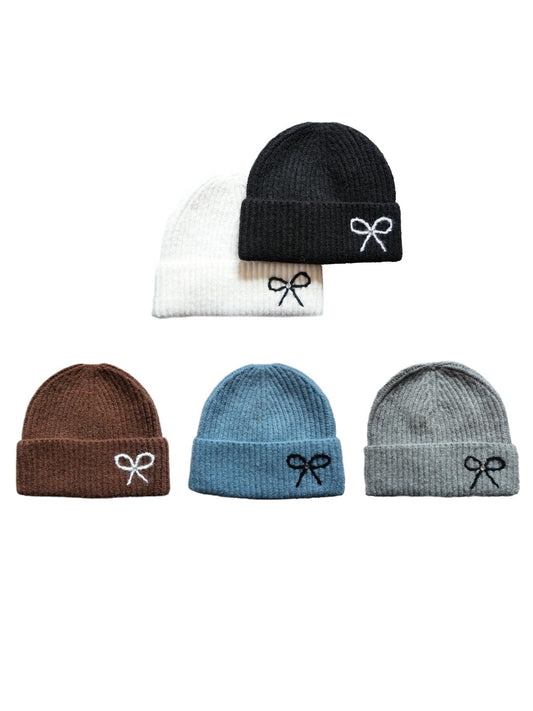 Haila - Knitted Beanie with Butterfly Embroidery