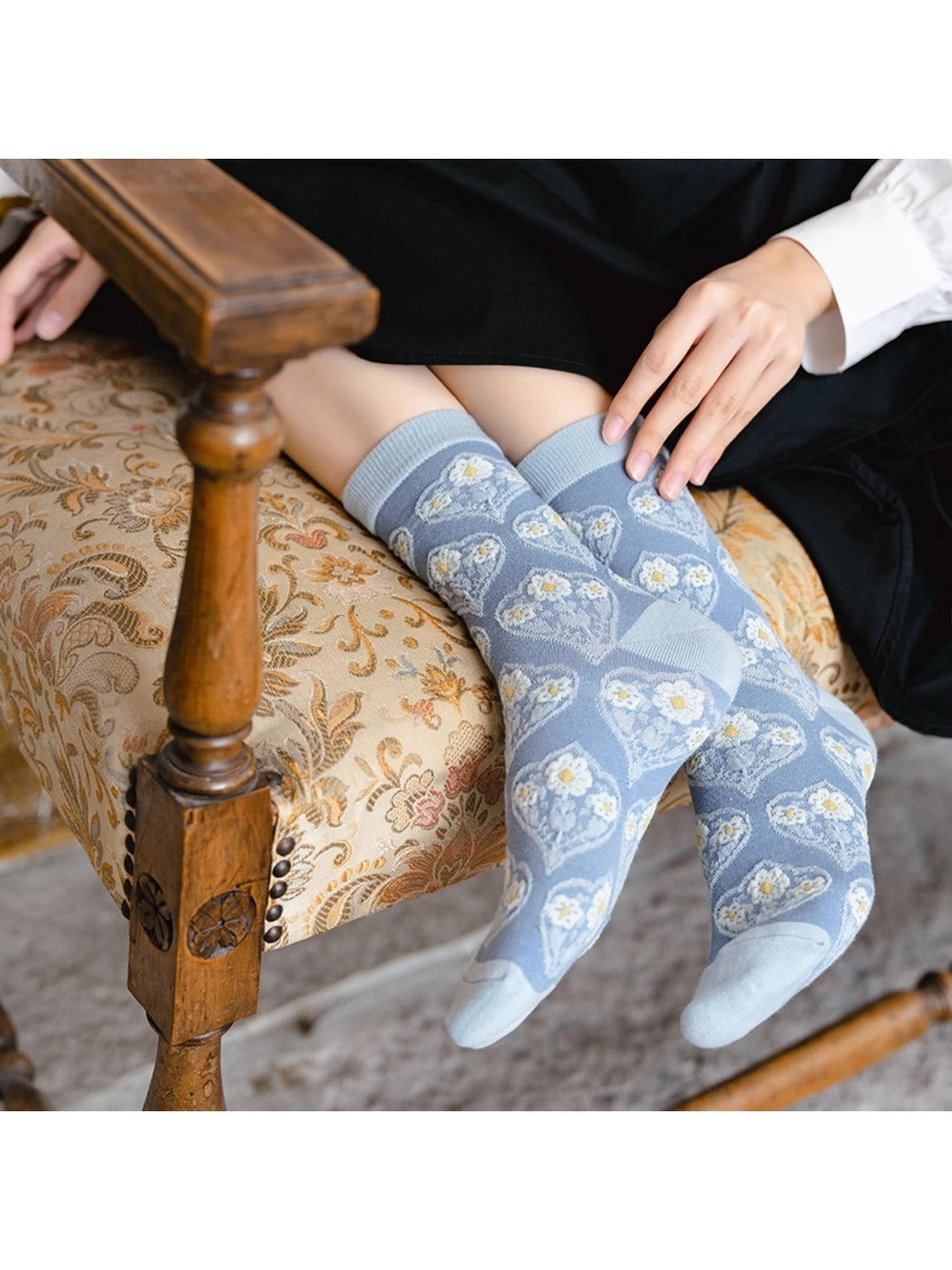 Rufia - Retro Blue Floral Mid-Calf Socks - Classic &amp; Elegant