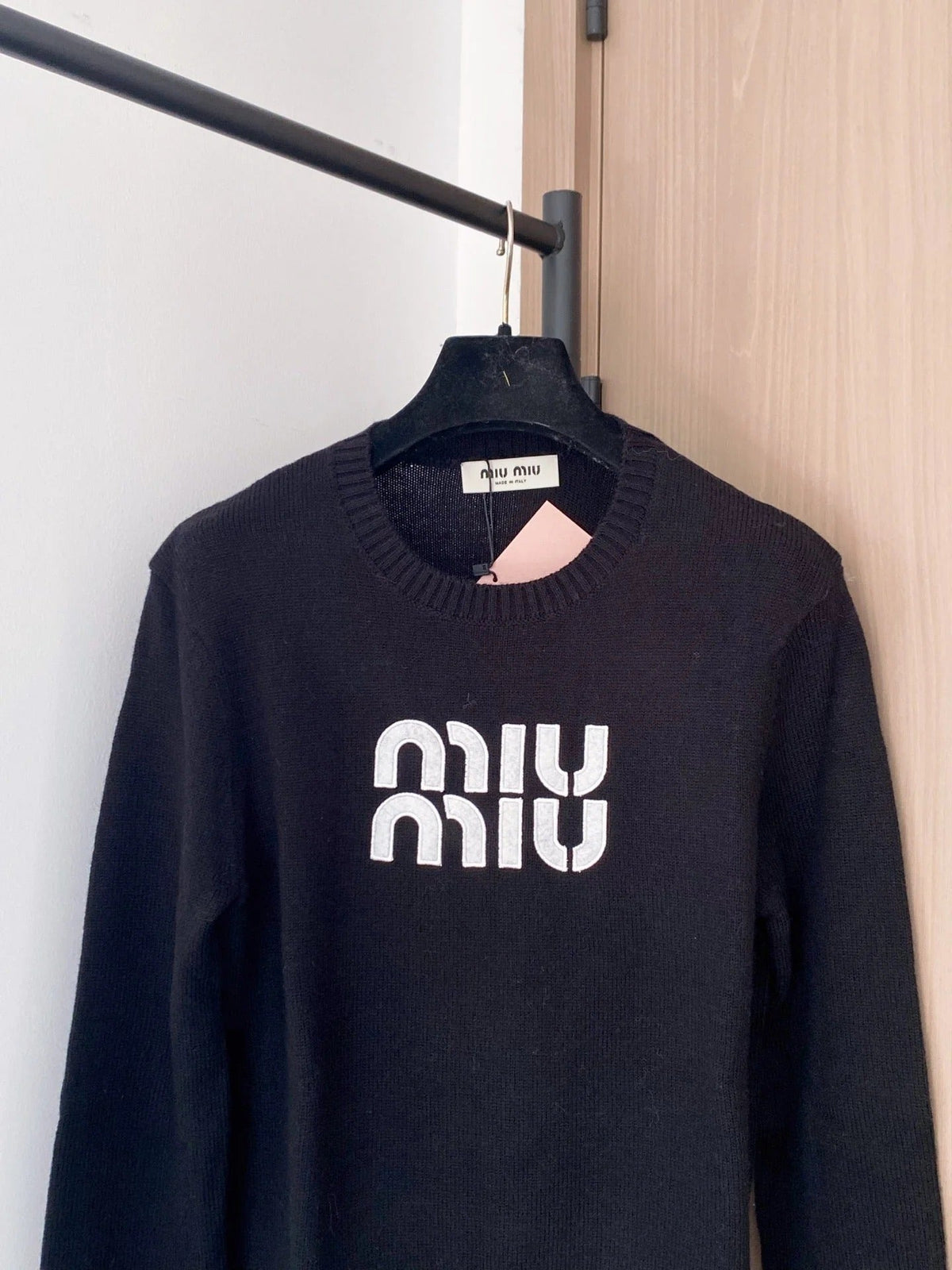 MIUMIU SWEATER STYLE 705