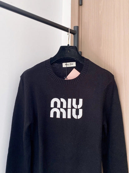 MIUMIU SWEATER STYLE 705