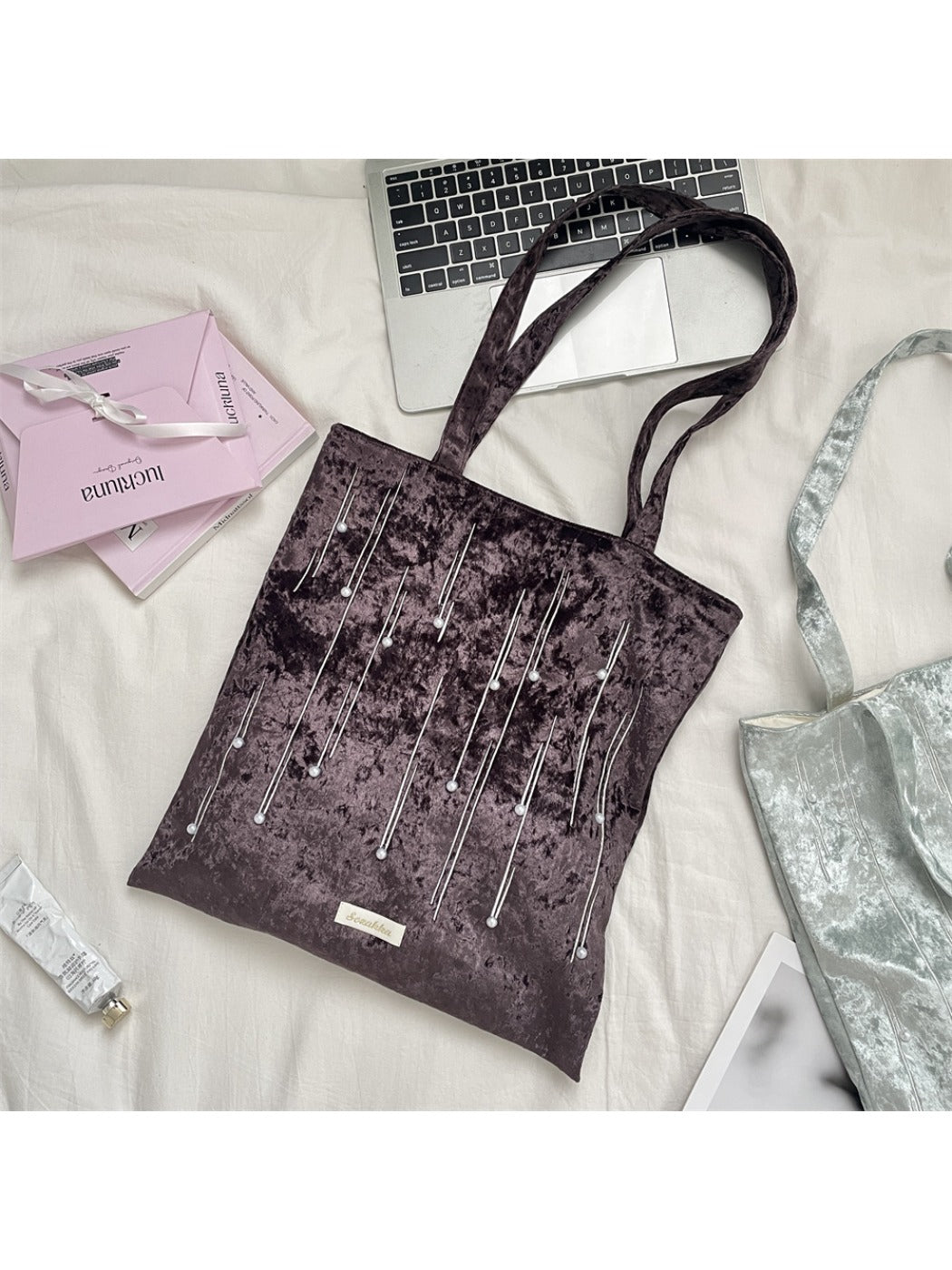Cosbai - Velvet Beaded Tote Bag with Magnetic Closure