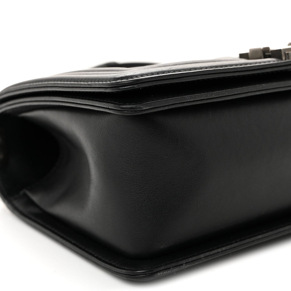 Lambskin Quilted Medium Boy Flap Black