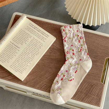 Rufia - Vintage Style Embossed Little Bunny Pattern Mid-Calf Socks
