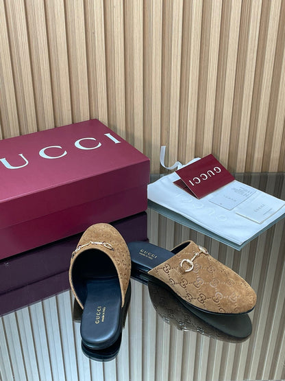 Gucci 25 Horsebit Light Brown Mule GG Suede 563082