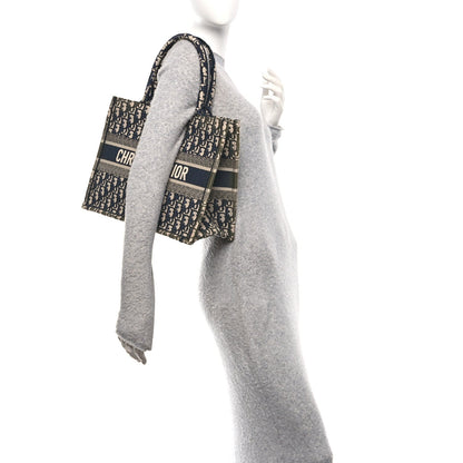 Oblique Medium Book Tote Blue Multicolor
