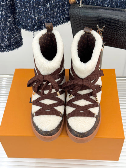 LV Cloud Lace-Up Ankle Boot Sneaker White - Brown Shearling Monogram Canvas 572468