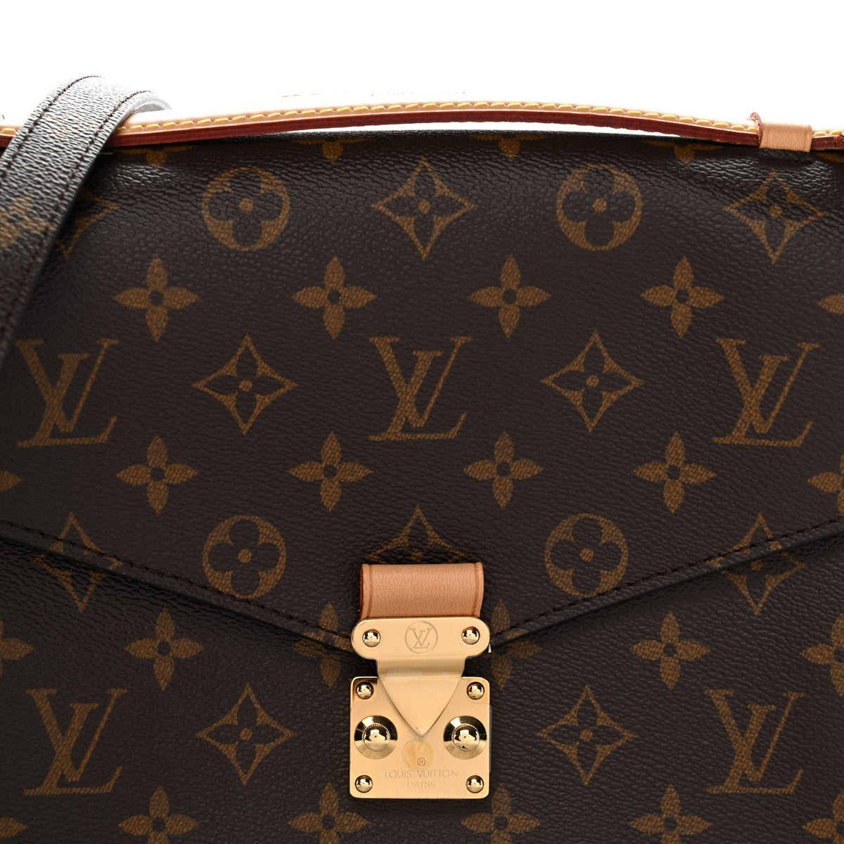 Monogram Pochette Metis