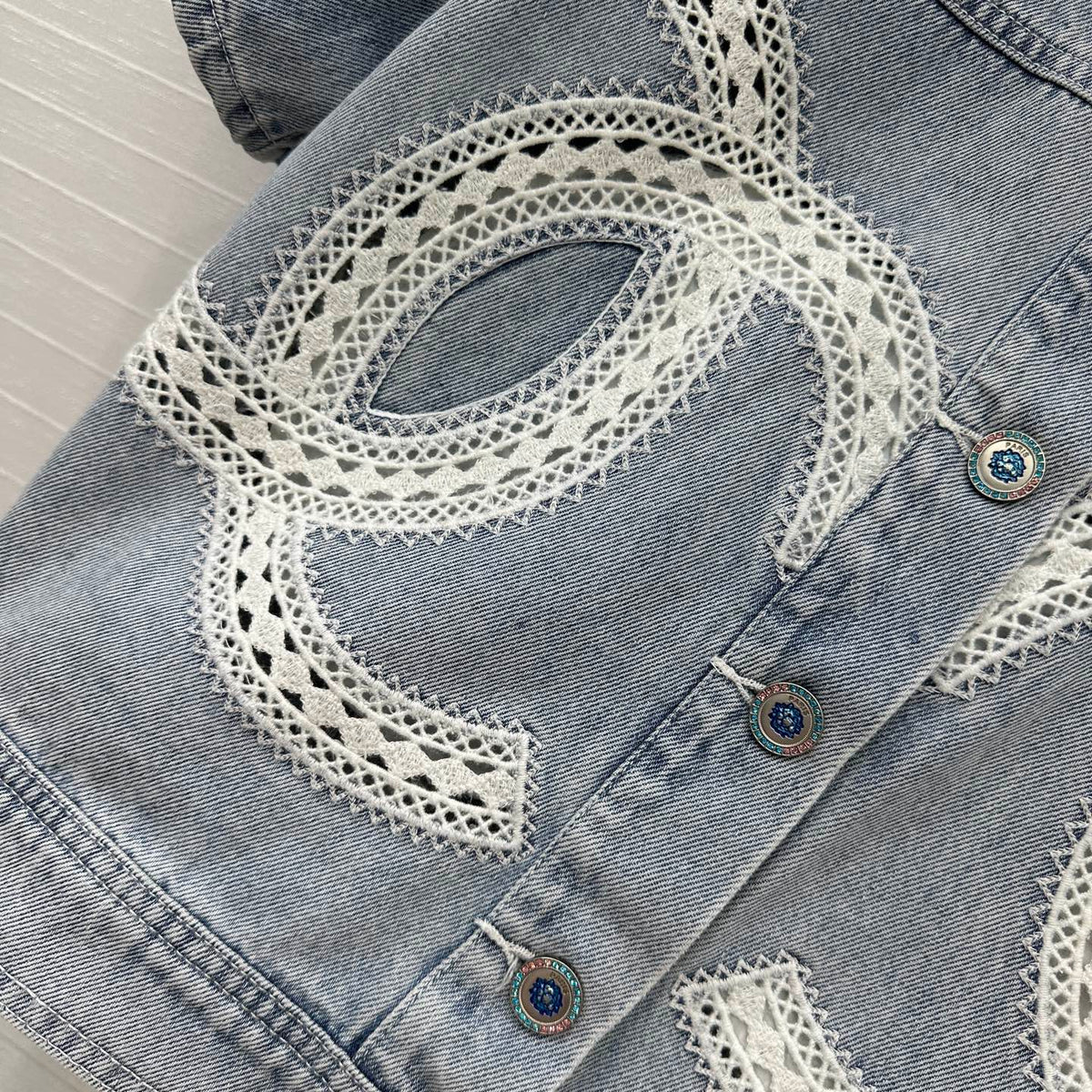 CC 25 Round Neck Short-sleeved Jacket Light Blue Denim Cotton