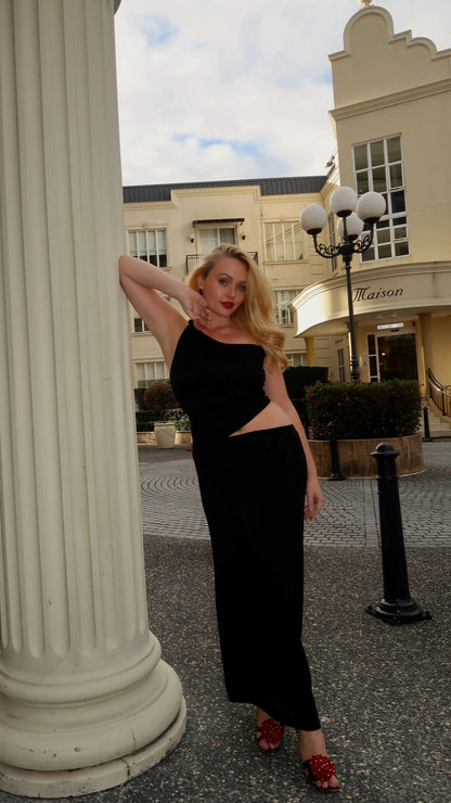 Iantha Maxi Dress - Black