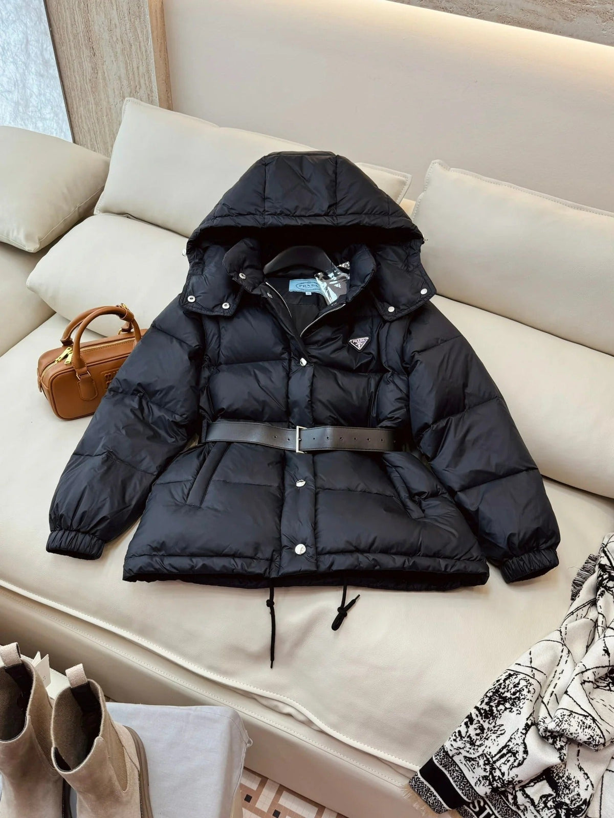 PRADA 25S DOWN COAT 312