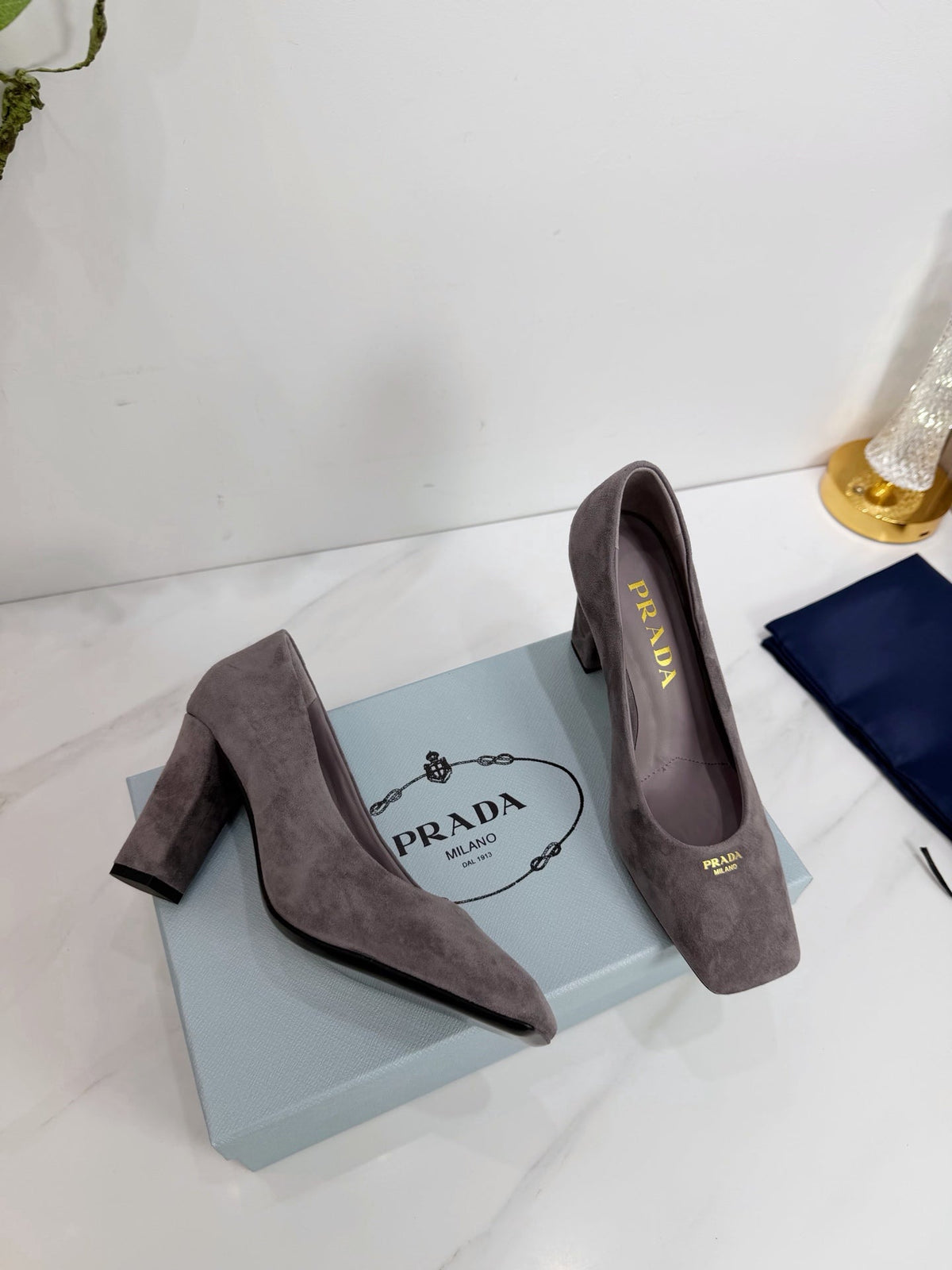 PRA 26SS Square-toe Block Heels 85 Dark Gray Suede 592361