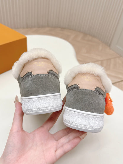 LV Stadium Sneaker Grey Suede Wool 595430