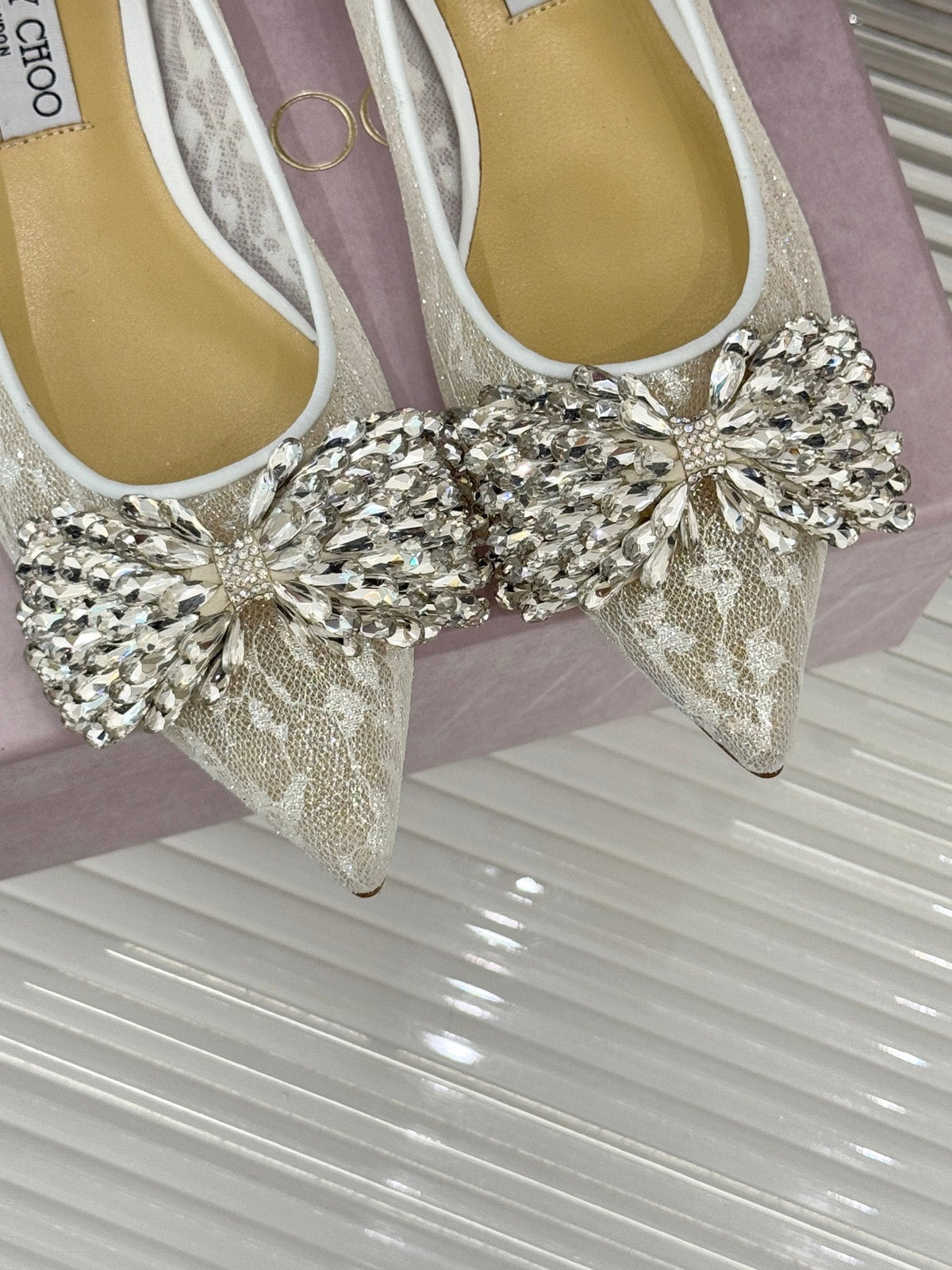 JC25WF Rhinestone Bow Pionted Toe Ballet Flat White Sheepskin 573534