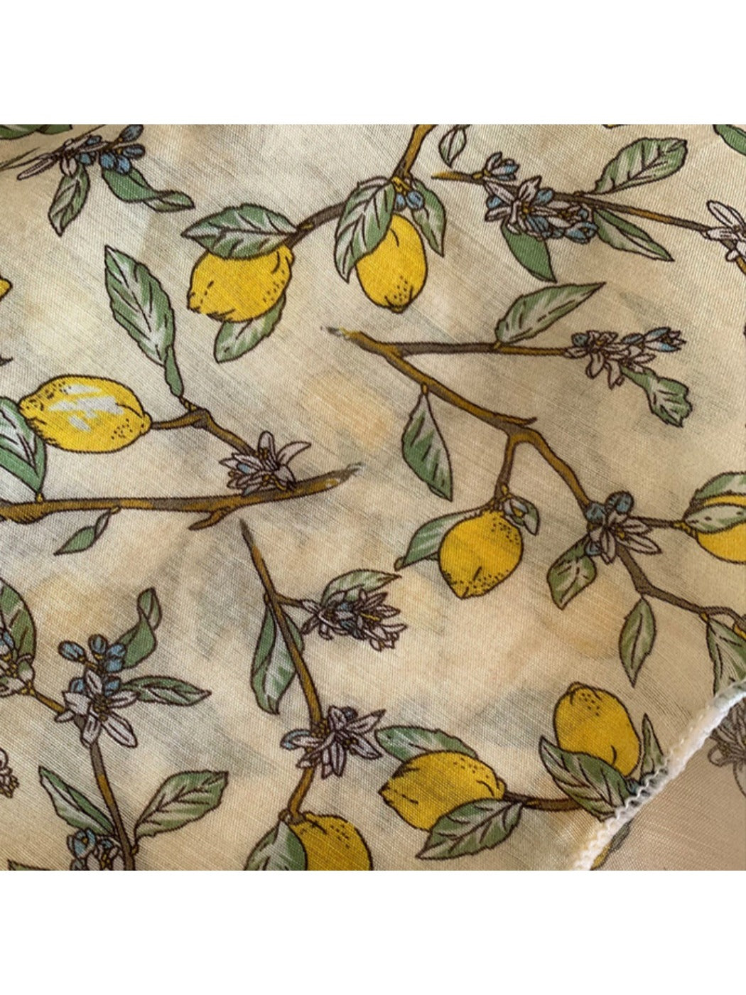 Scarvii - Fresh Style Floral Printed Triangle Scarf - Light &amp; Airy