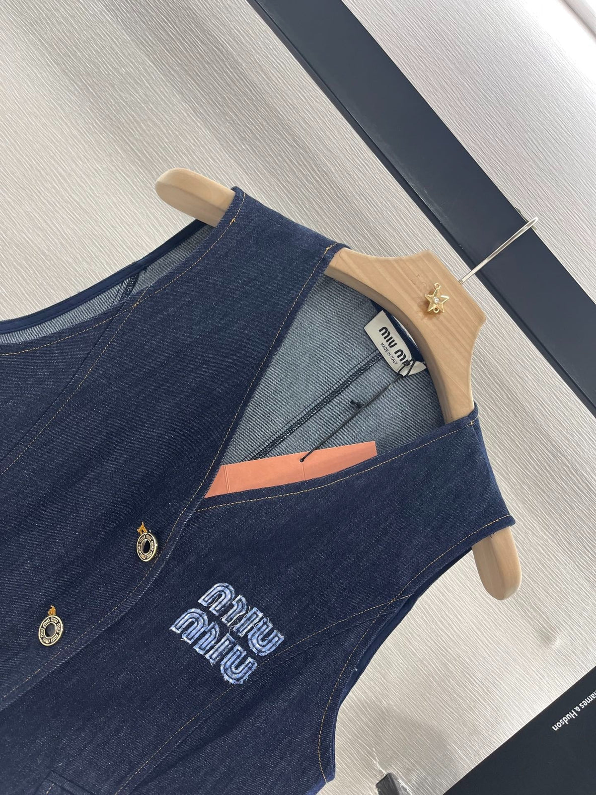 MIUMIU V-NECK BLAZER AND WIDE-LEG PANTS IN BLUE DENIM