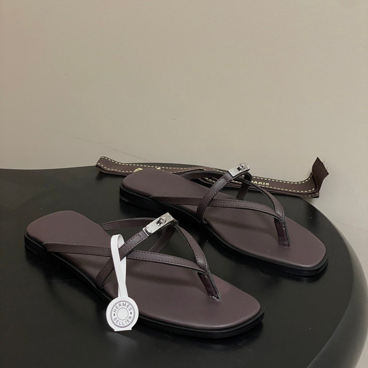 HM Miss Sandal Dark Brown in Calfskin 593824