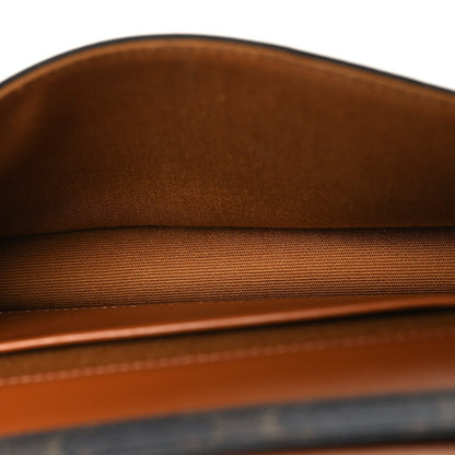 Triomphe Canvas Multipochette Tan